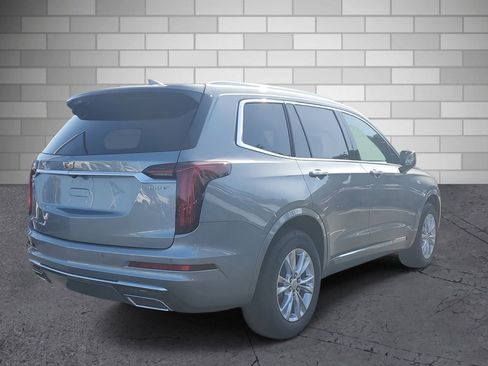 New 2025 Cadillac XT6 Luxury image 5