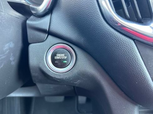 Used 2021 Chevrolet Equinox LT AWD/4WD image 17