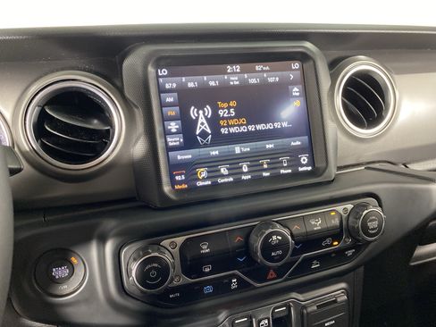 Used 2023 Jeep Wrangler Unlimited Rubicon 4xe AWD/4WD image 29