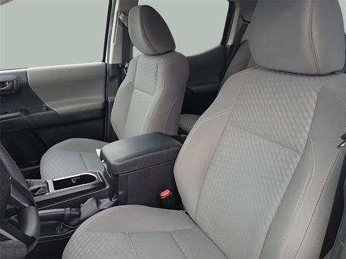 Used 2022 Toyota Tacoma SR image 21