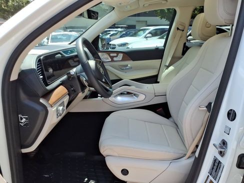 Used 2026 Mercedes-Benz GLS 450 4MATIC image 12