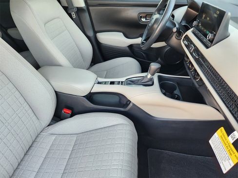 Certified 2024 Honda HR-V LX image 13
