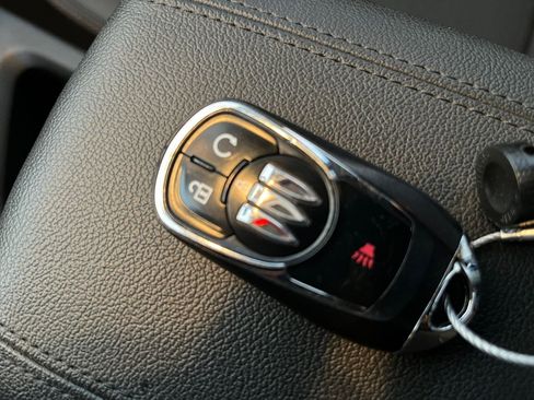 Used 2025 Buick Encore GX Preferred image 22