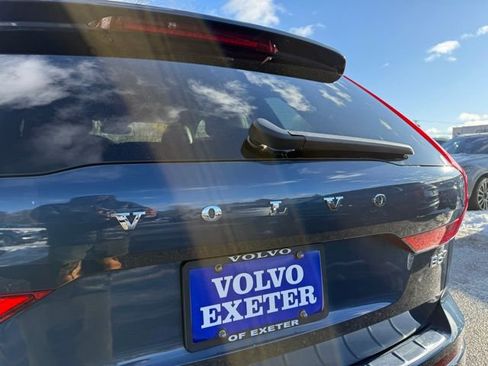 Certified 2023 Volvo XC60 B5 Ultimate w/ Climate Package image 33