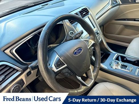 Used 2017 Ford Fusion SE w/ Equipment Group 602A image 12