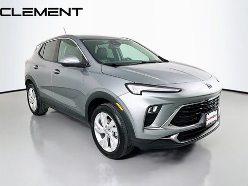 Used 2025 Buick Encore GX Preferred AWD/4WD image 5