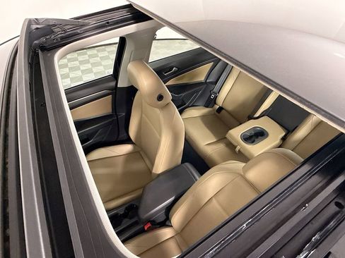 Used 2019 Volkswagen Jetta SE w/ Cold Weather Package image 21