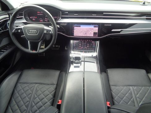 Used 2023 Audi S8 AWD/4WD image 32