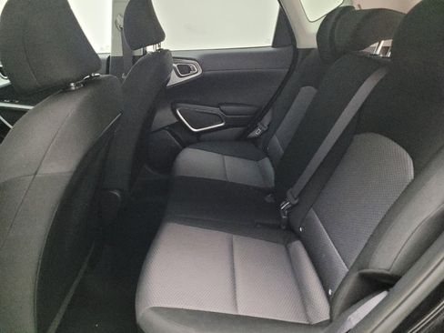 Used 2023 Kia Soul LX image 18