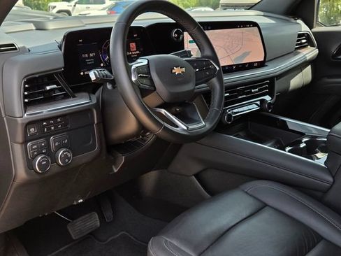 Used 2025 Chevrolet Tahoe LT AWD/4WD image 38