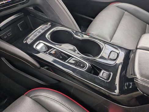 Used 2022 Buick Envision Essence w/ Sport Touring Package image 12