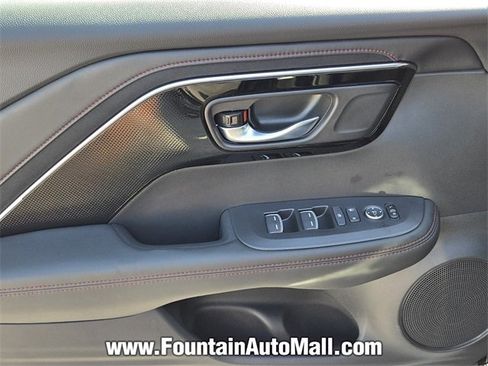 Certified 2025 Acura ADX A-Spec image 17