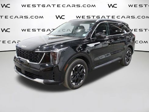 Used 2024 Kia Sorento S image 1