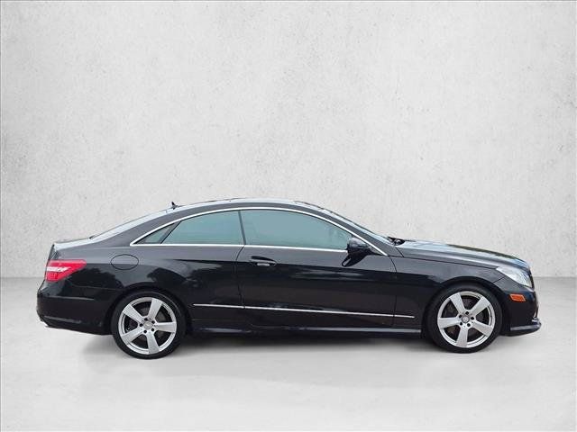 Used 2010 Mercedes-Benz E 550 Coupe image 4