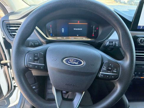 Used 2025 Ford Escape Active AWD/4WD image 15