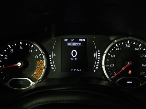 Used 2023 Jeep Renegade Latitude image 30