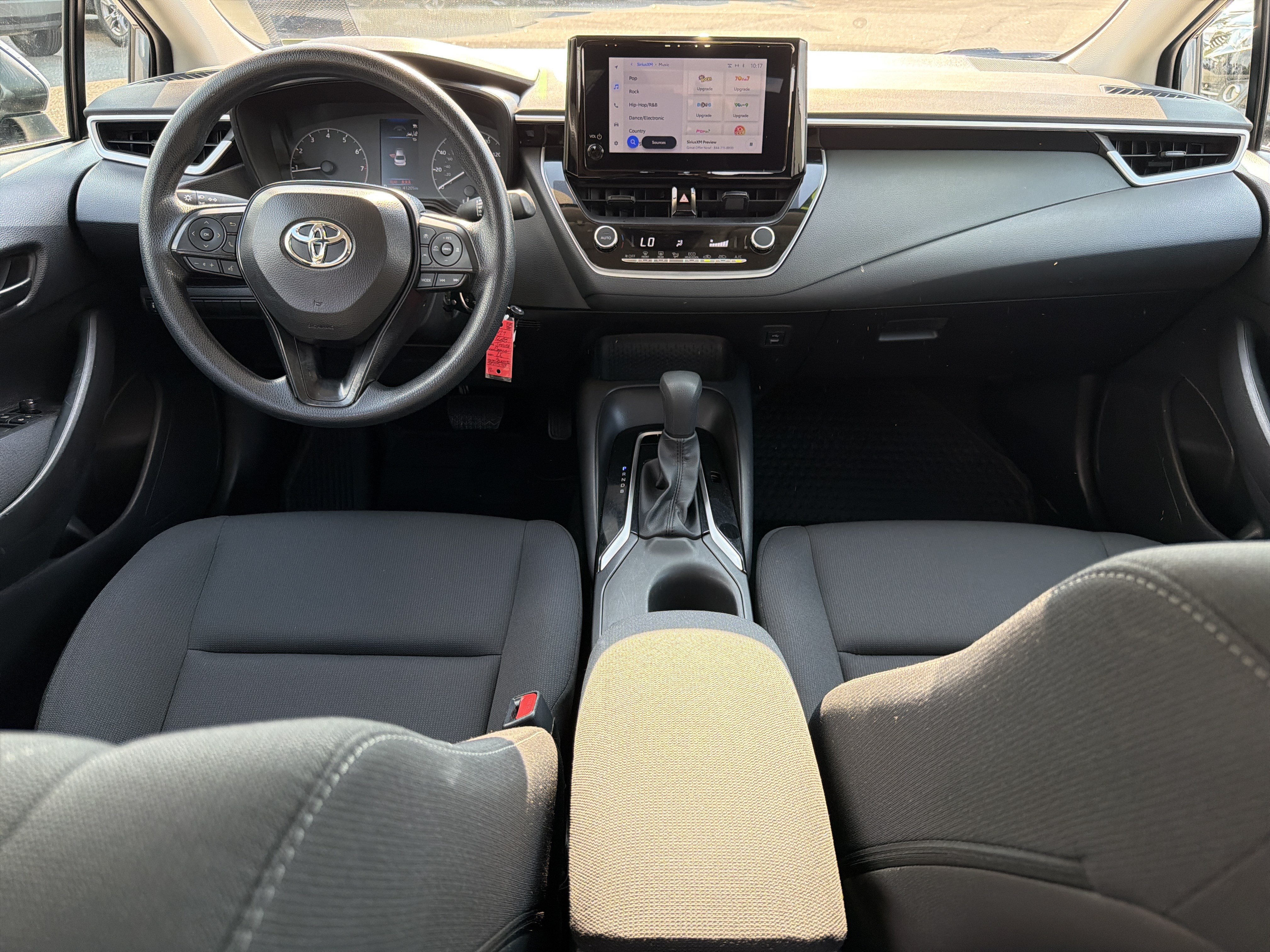 Certified 2025 Toyota Corolla LE FWD image 4