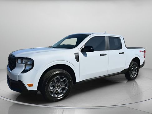 New 2025 Ford Maverick XLT w/ XLT Luxury Package AWD/4WD image 14