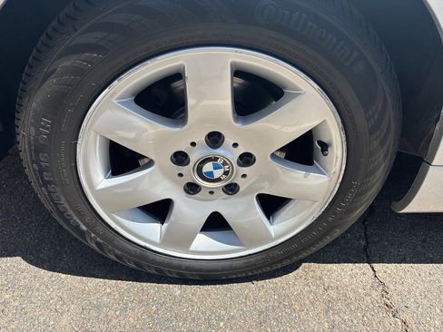 Used 2002 BMW 325xi Sedan AWD/4WD image 25