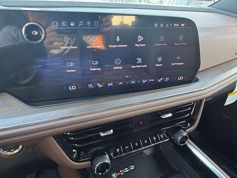 New 2026 Chevrolet Suburban High Country AWD/4WD image 27
