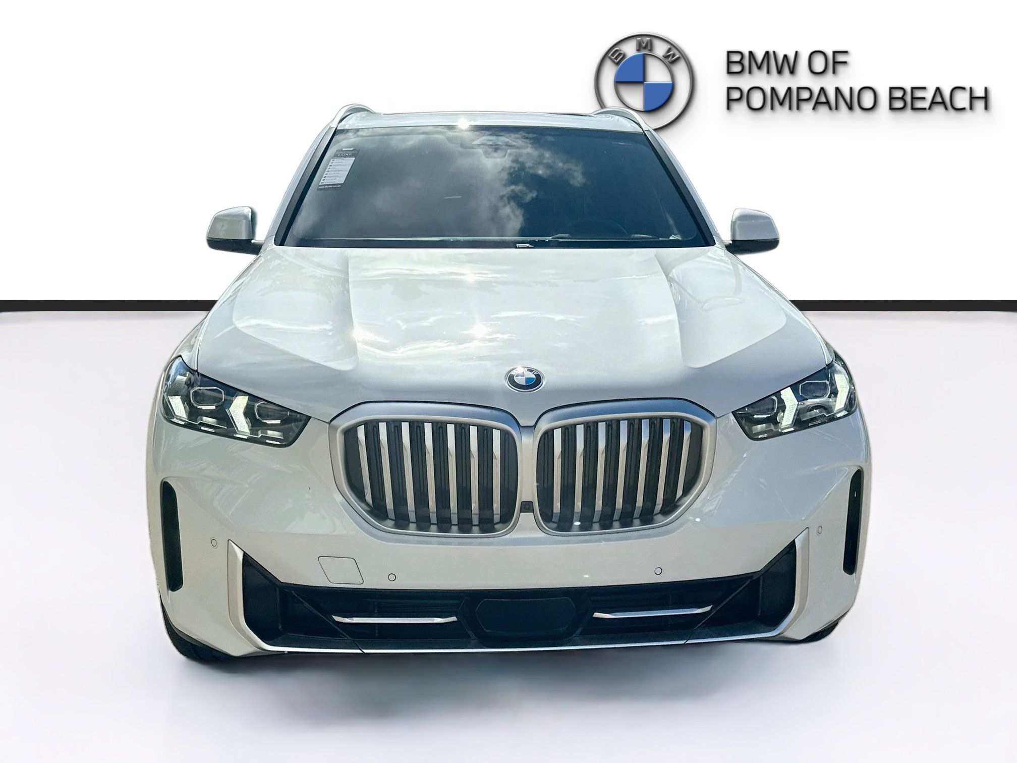 Used 2025 BMW X5 sDrive40i w/ Executive Package RWD image 2