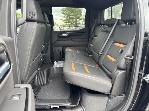New 2026 GMC Sierra 1500 AT4 w/ AT4 Premium Package AWD/4WD image 25
