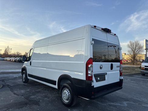 Used 2024 RAM ProMaster 2500 image 16