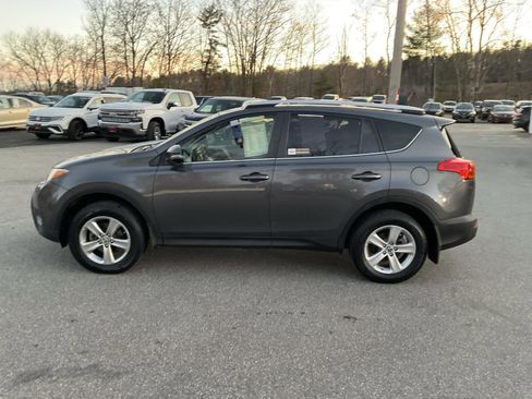 Used 2015 Toyota RAV4 XLE image 2