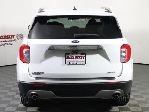 Used 2023 Ford Explorer Limited image 6