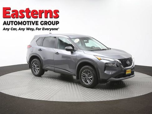 Used 2023 Nissan Rogue S AWD/4WD image 49