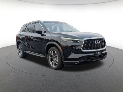 Used 2024 INFINITI QX60 Luxe image 3