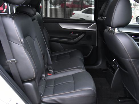 Used 2024 MAZDA CX-90 3.3 Turbo w/ Preferred Plus image 46