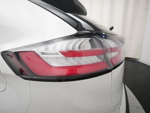 Used 2024 Ford Edge Titanium image 35