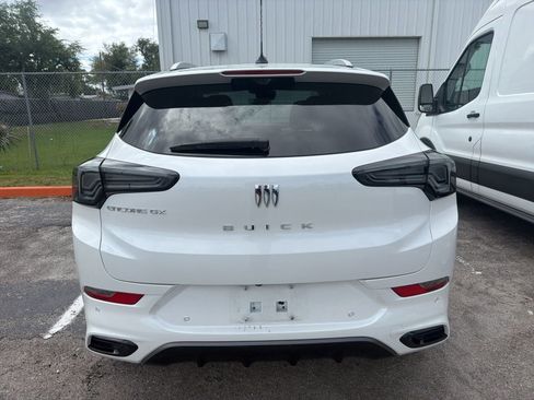Used 2025 Buick Encore GX Avenir w/ Avenir Technology Package image 10