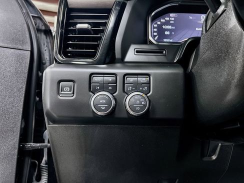 Used 2025 GMC Sierra 2500 AT4 AWD/4WD image 13