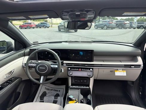 Used 2026 Hyundai Tucson Limited AWD/4WD image 25