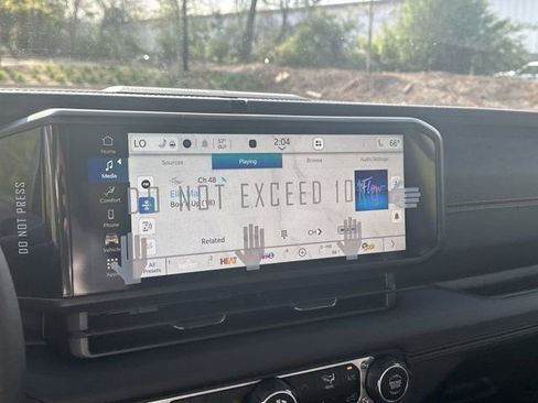 New 2025 Jeep Gladiator Sport w/ Premium Package image 25