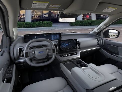New 2026 Ford Expedition Active RWD image 9