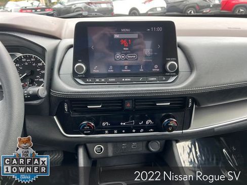 Used 2022 Nissan Rogue SV image 20