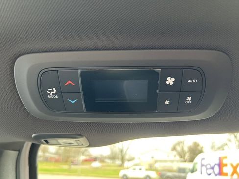 New 2026 Chrysler Pacifica Limited w/ S Appearance Package image 21