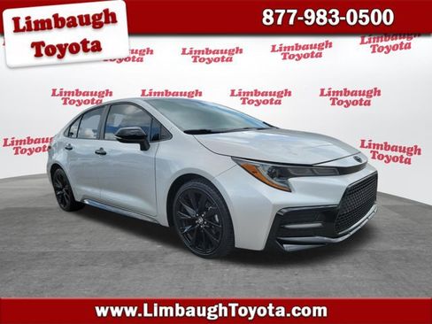 Used 2022 Toyota Corolla SE FWD image 1