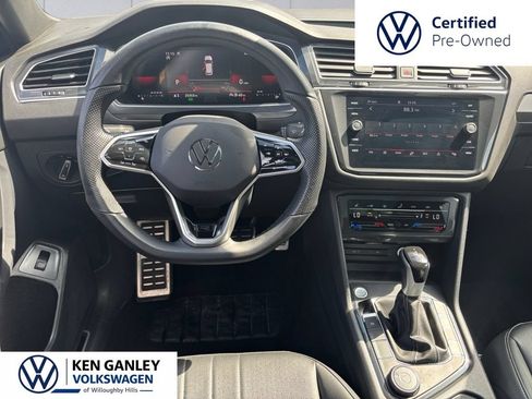 Used 2024 Volkswagen Tiguan SE R-Line AWD/4WD image 15