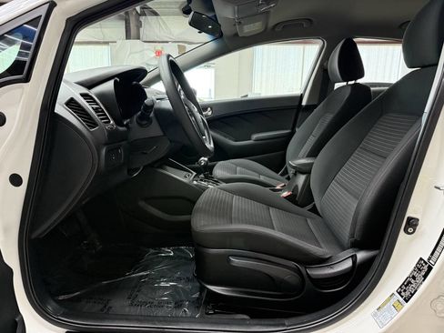 Used 2018 Kia Forte LX w/ LX Popular Package FWD image 11
