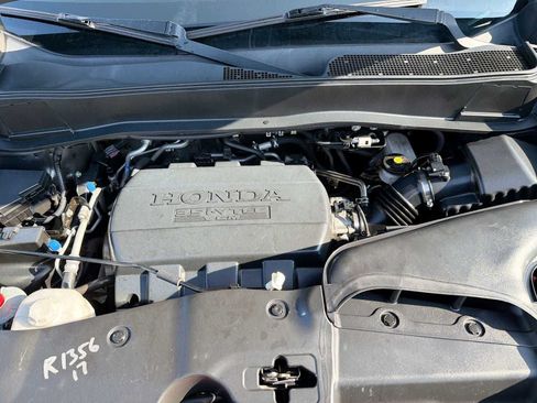Used 2013 Honda Pilot Touring image 11
