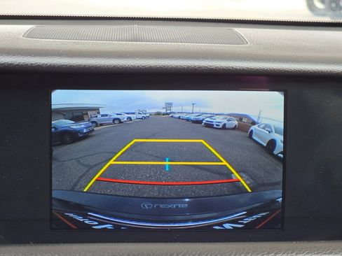 Used 2017 Lexus IS 200t w/ Premium Package RWD image 12