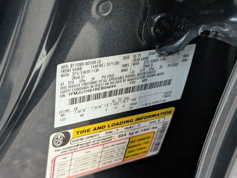 Used 2024 Ford Expedition XLT image 15