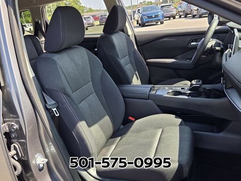 Used 2026 Nissan Rogue SV FWD image 20