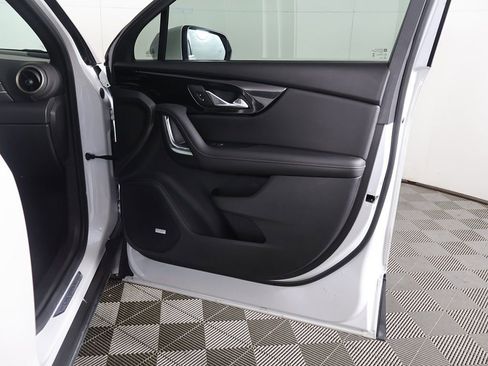 Used 2024 Chevrolet Blazer Premier w/ Enhanced Convenience Package FWD image 28