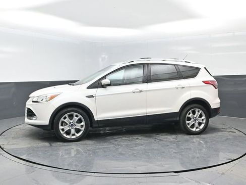 Used 2015 Ford Escape Titanium image 4