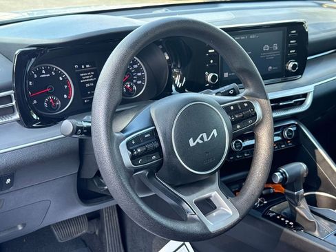 Used 2023 Kia K5 LXS image 26